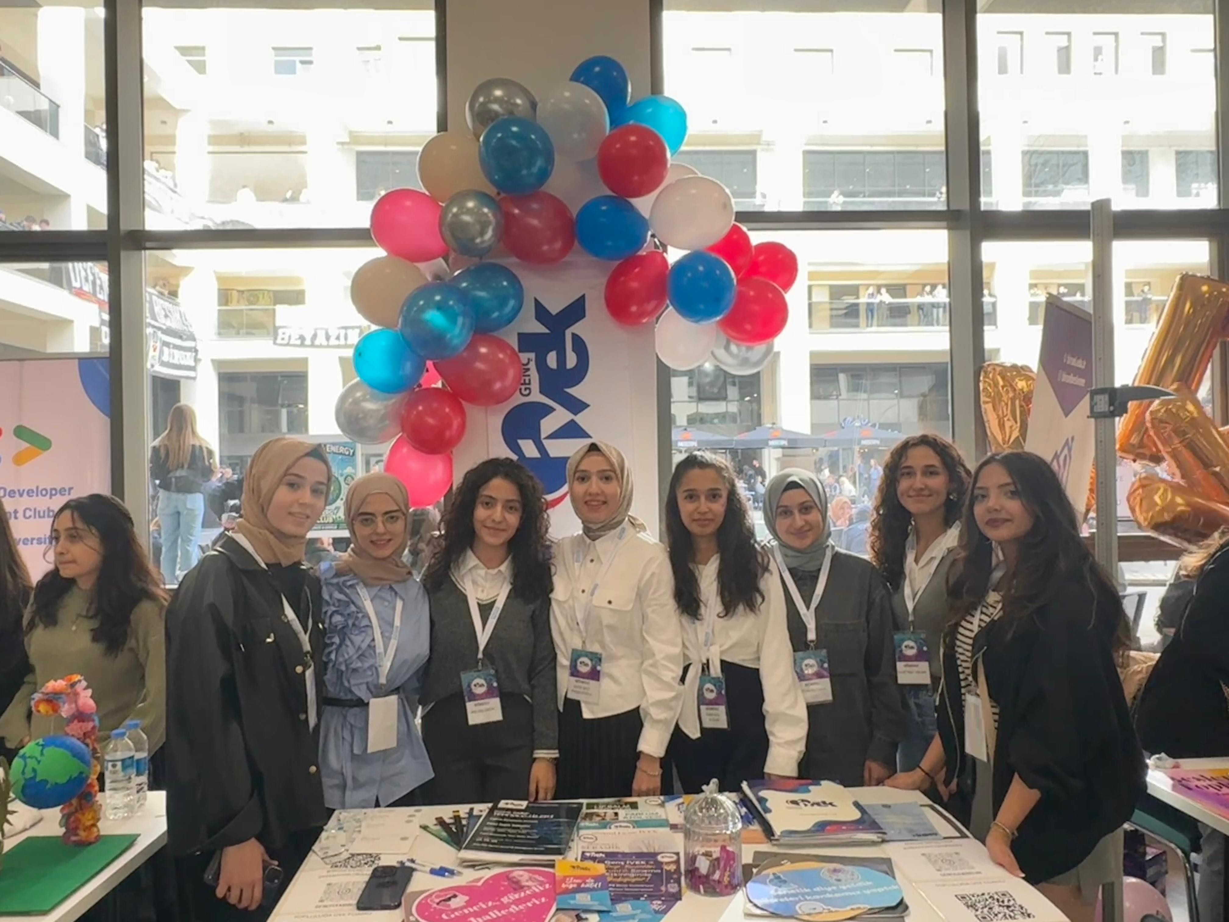  Genç İVEK Biruni Üniversitesi Öğrenci Topluluğu Kulüp Tanıtım Günleri 